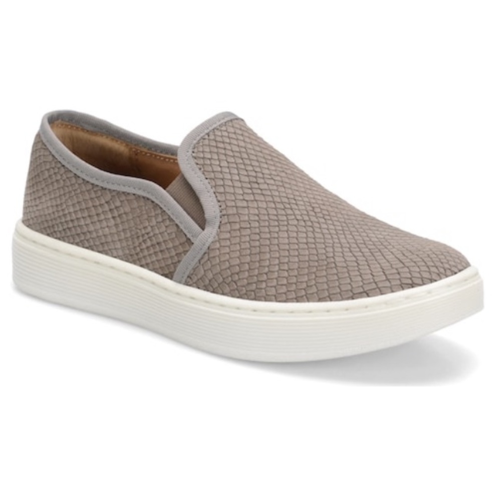 ~~~SOLD~~~ Sofft Somersault Slip-On Sneaker, Size 8 - Picture 1 of 16